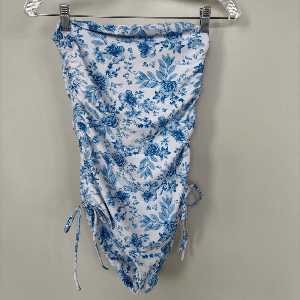 Juillet Lennox One Piece in Wilder Floral Print Size S